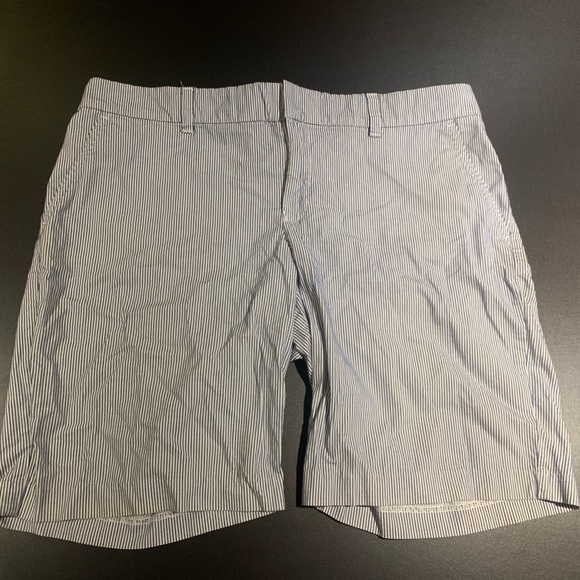 Tommy Hilfiger Size 14 Teens / Blue and White lines short - Picture 4 of 5